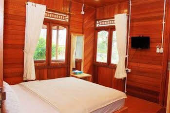 Negeri Baru Hotel & Resort Kalianda Екстер'єр фото